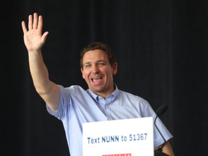 Republican Presidential Candidate Ron DeSantis Campaigns In Iowa