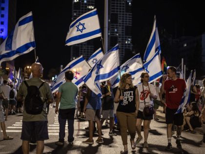 Protests continue against Israel's controversial judicial reform