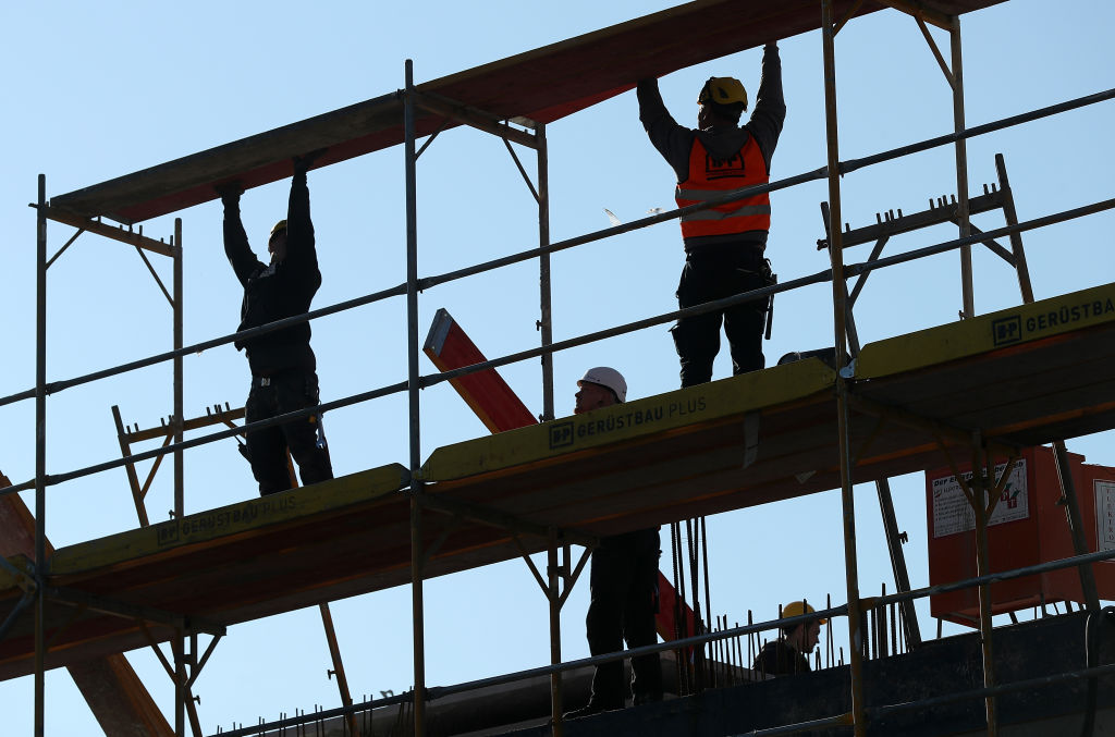 Analysts Warn Of Overheated Real Estate Market