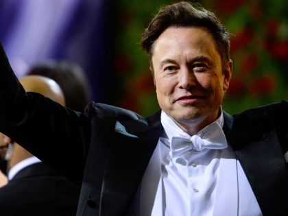 The 2022 Met Gala Celebrating "In America: An Anthology of Fashion" - Street Sightings