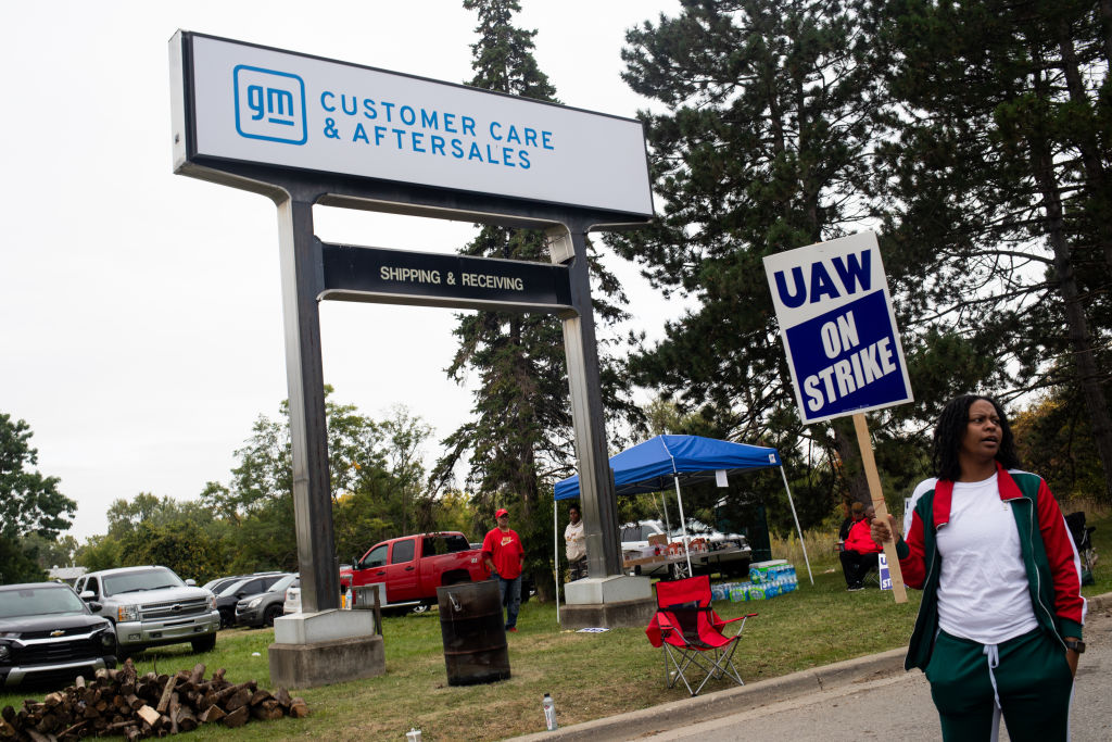 United Auto Workers Go On Strike After Contract Talks Break Down