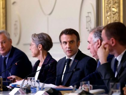 FRANCE-GOVERNMENT-POLITICS-HEALTH-SOCIAL-EDUCATION