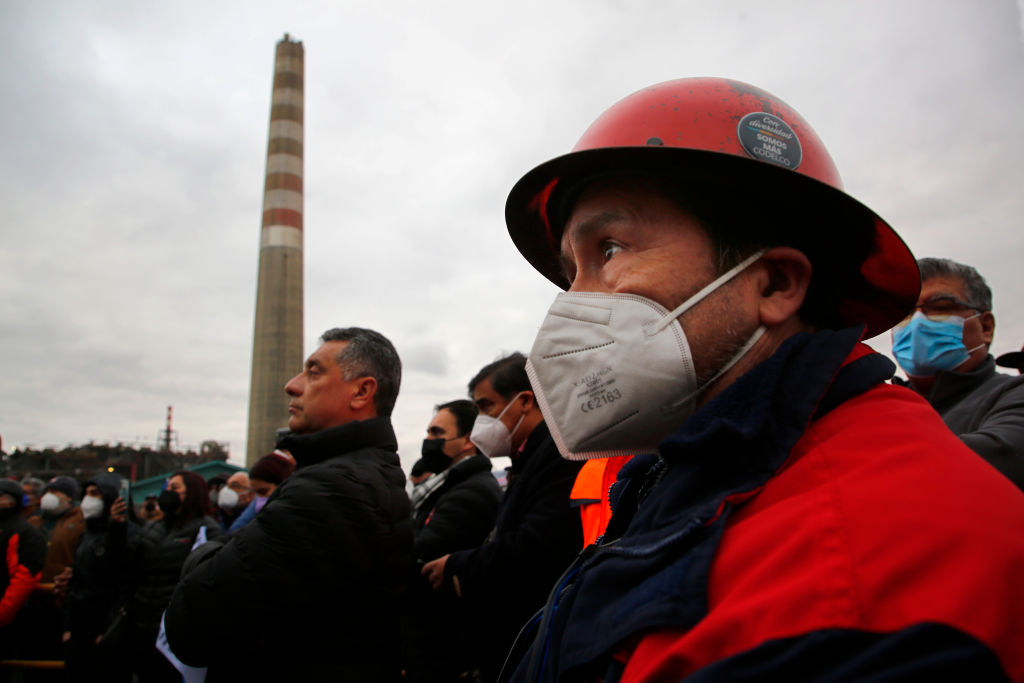 Industries Continue to Work After Environmental Alert in Valparaiso Region