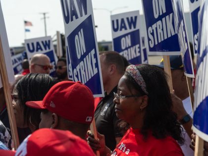 US-AUTOMOBILE-UNIONS-STRIKE