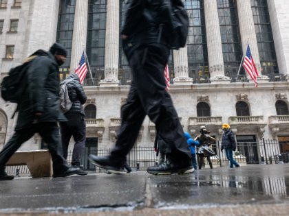 Stock Indexes Rise, S&amp;amp;P 500 Closes At Two-Year High