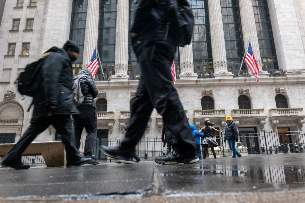 Stock Indexes Rise, S&amp;amp;P 500 Closes At Two-Year High