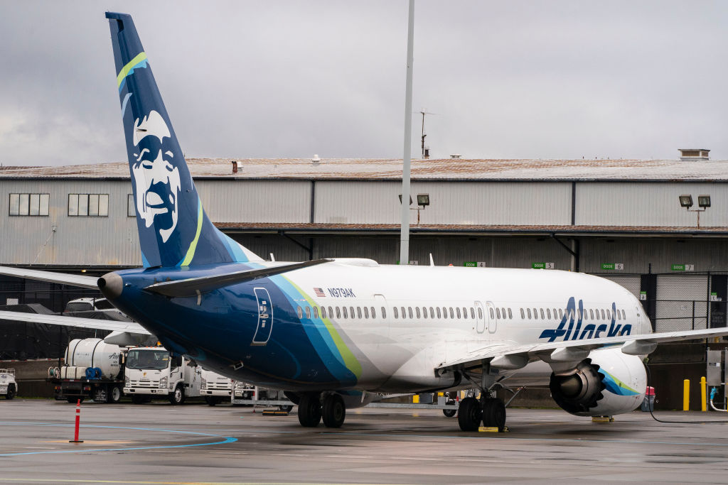Alaska Air Grounds Boeing 737 Max-9 Fleet After Midair Blowout