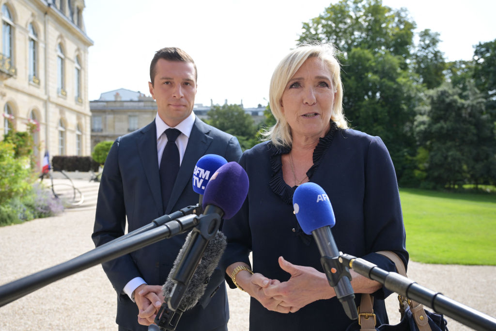 TOPSHOT-FRANCE-POLITICS-GOVERNMENT-PARTIES