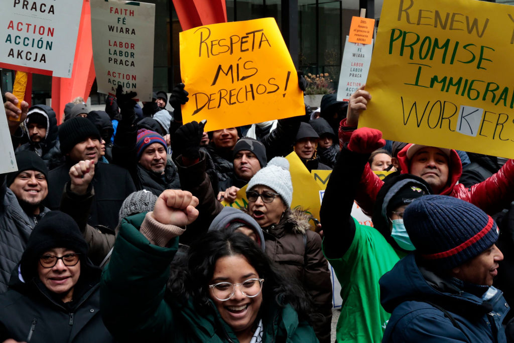 US-NEWS-US-ECONOMIC-IMMIGRATION-TB