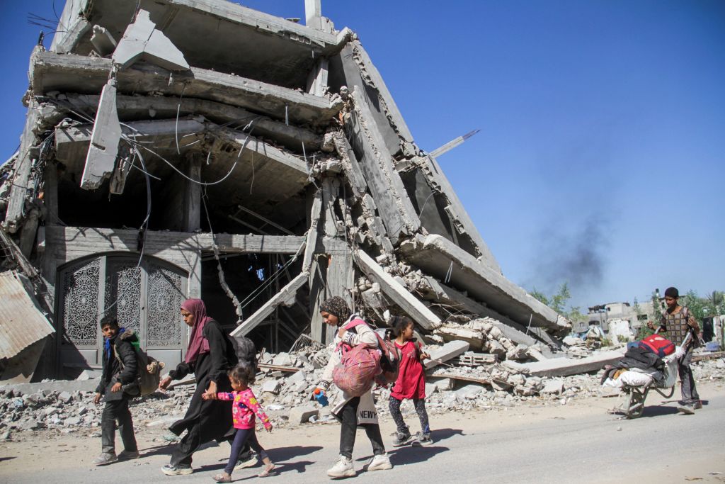 MIDEAST-GAZA CITY-PALESTINIANS-BEIT LAHIA-FLEEING