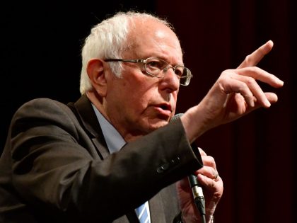 US-POLITICS-VOTE-SANDERS