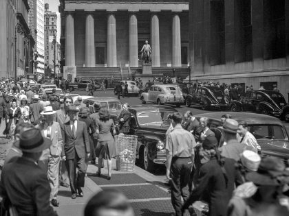 1940s 1950s PEDESTRIANS
