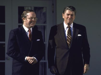 Belgian PM Wilfried Martens (L) w Pres Ronald Reagan at Wh