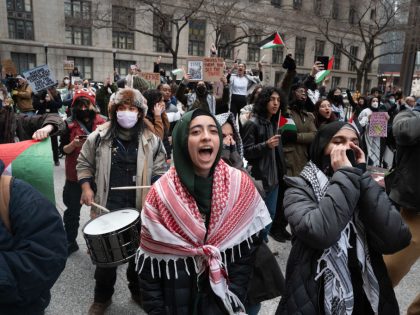 Chicago City Council Votes On Israel And Hamas Ceasefire Resolution