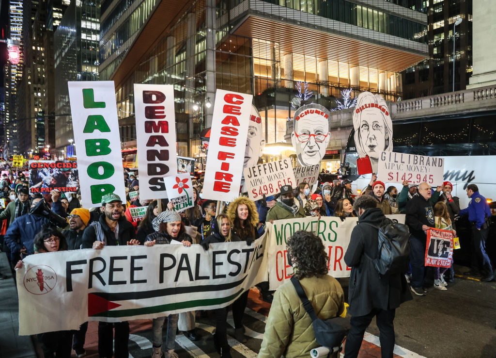 Pro-Palestine Americans protest AIPAC in New York City