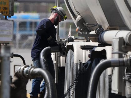 Oil Refinery In Salt Lake Receives Crude Oil Shipments For Processing