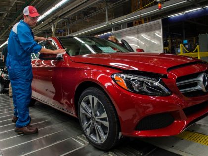 US-ECONOMY-AUTO-MERCEDES