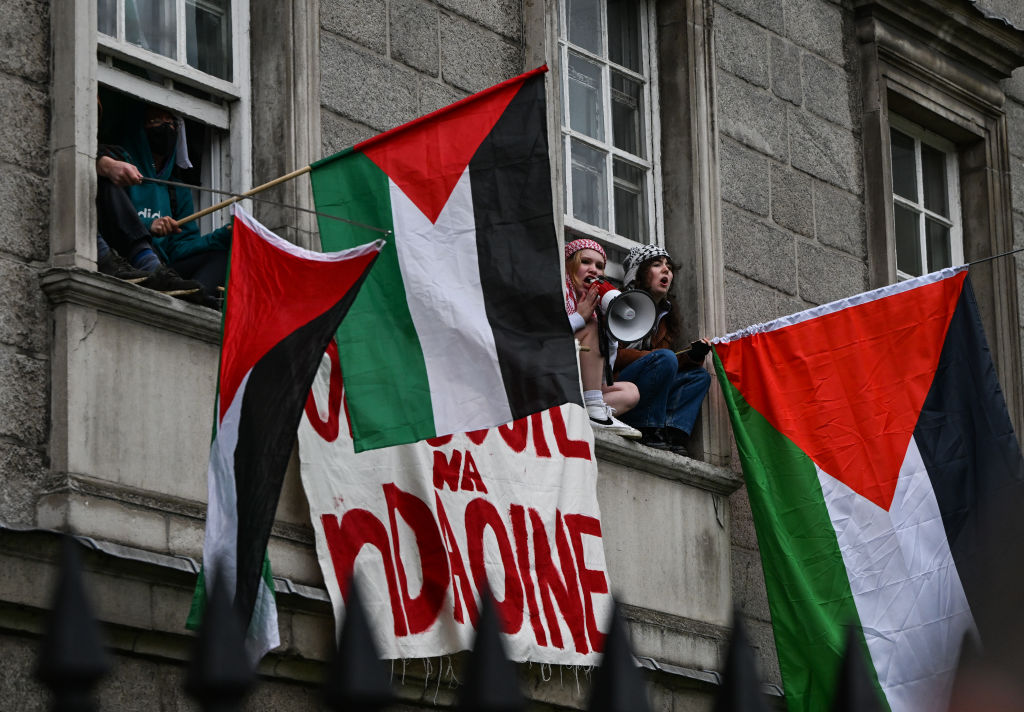 Trinity College Dublin Students Set Palestine Solidarity Encampment
