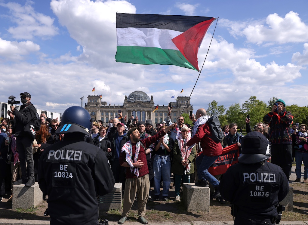 Police Clear Camp Of Pro-Palestinian Protesters