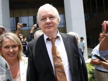 WikiLeaks Founder Julian Assange Leaves Court In Saipan As A Free Man