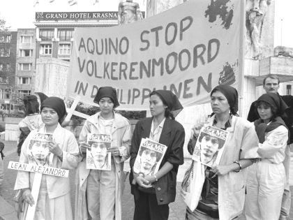 Protest by Filipinos at Dam Square against human rights violations in the Philippines