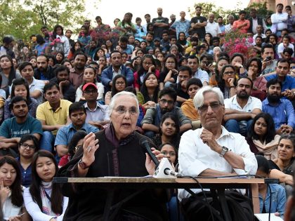 JNU Row: Historian Romila Thapar Addresses JNU Students