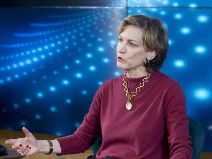 Casado Meets With Pulitzer Prize Winner Anne Applebaum