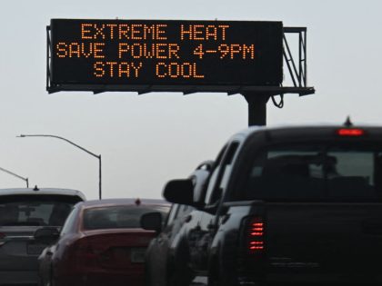 TOPSHOT-US-CALIFORNIA-CLIMATE-WEATHER