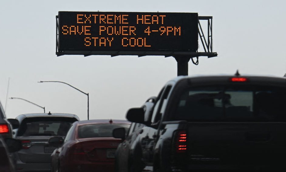 TOPSHOT-US-CALIFORNIA-CLIMATE-WEATHER