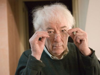 SÈamus Heaney Irish Poet And Writer Nobel Prize In Literature 1995