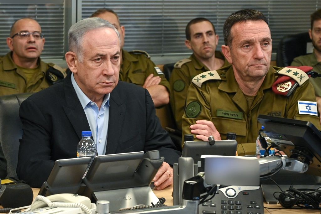 Israeli PM Netanyahu follows Yemen attack