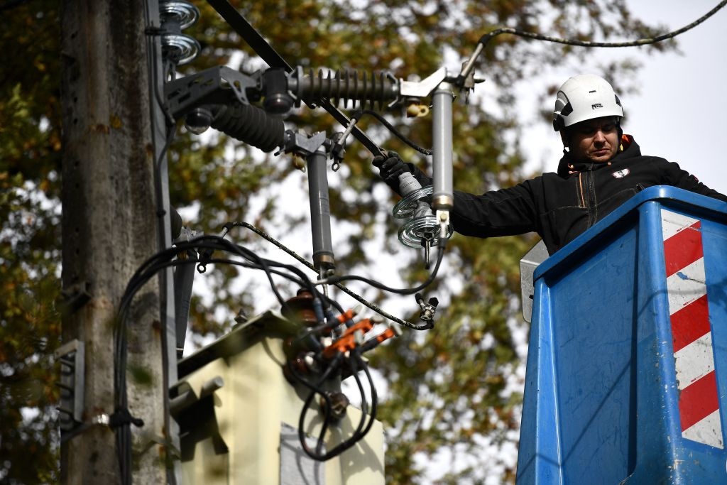 FRANCE-WEATHER-STORM-ENERGY