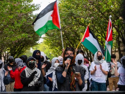 Columbia University Issues Deadline For Gaza Encampment To Vacate Campus