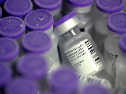Chicago's Roseland Community Hospital Administers Covid Vaccinations To Hospital Staff