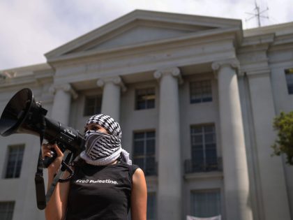 UC Berkeley Students Hold Rally In Support Of Gaza