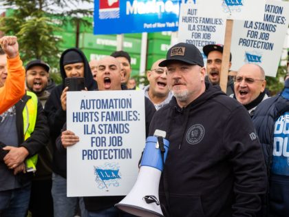 US Dockworker Strike Shutters Eastern And Gulf Coast Ports