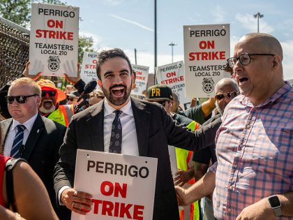 NYC Mayoral Candidate Zohran Mamdani Rallies With Striking Perrigo's Workers