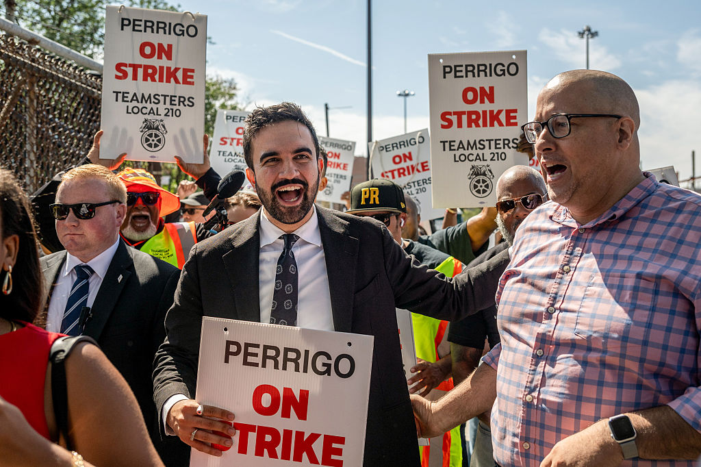 NYC Mayoral Candidate Zohran Mamdani Rallies With Striking Perrigo's Workers