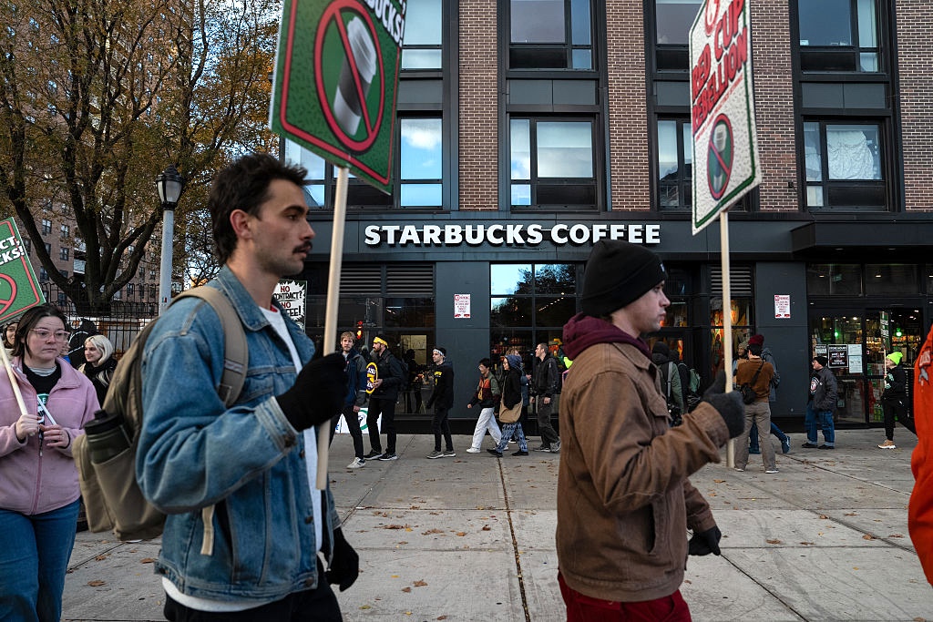 Starbucks Workers To Strike In 40 Cities, Targeting Red Cup Day