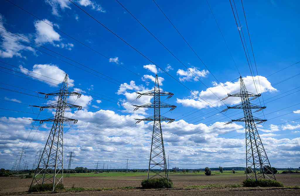 Power lines for energy grid