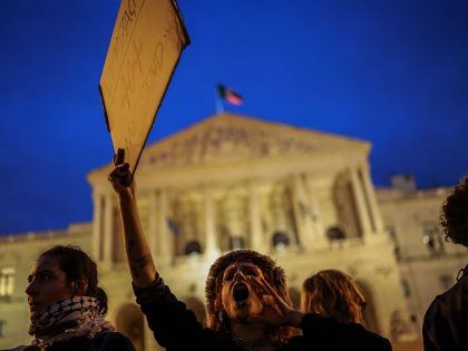 PORTUGAL-STRIKE-POLITICS-LABOUR