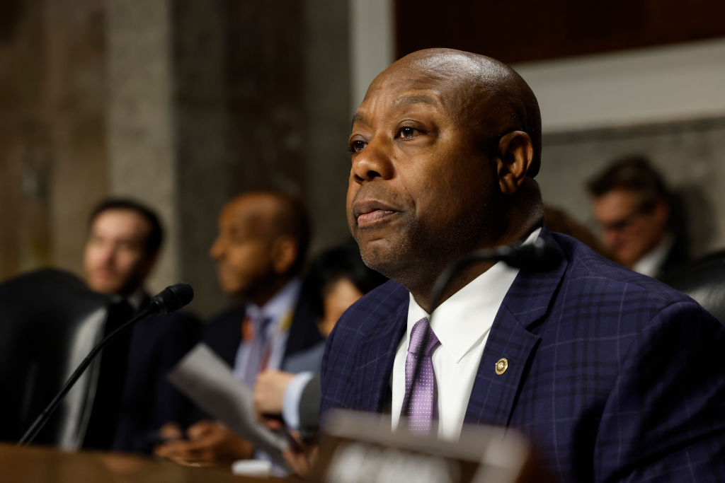 Senate Banking Committee Examines Financial Regulations In Wake Of Recent Bank Failures