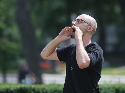 Pro-Israel Torontonians gathered at Queen's Park to hold a peaceful, positive rally and pray for peace, truth and co-existence