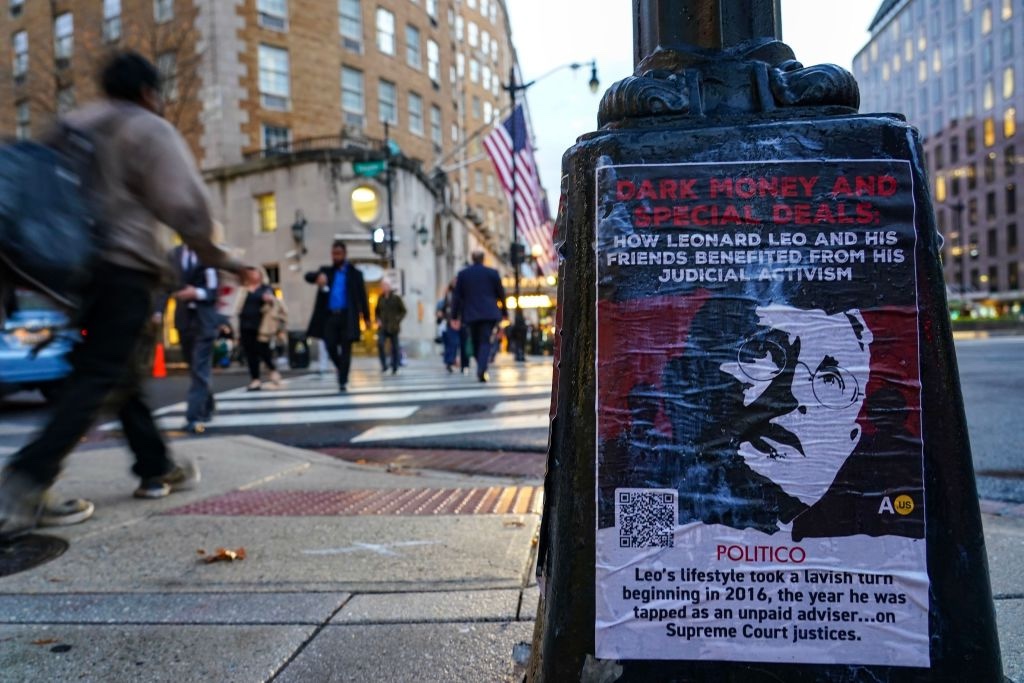Government Watchdog Accountable US Launches Campaign Condemning Right Wing Legal Activist Leonard Leo's Relationship With The Federalist Society