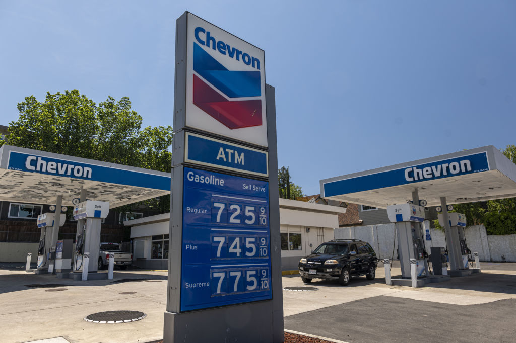 Gas Prices Continue To Climb Ahead Of Memorial Day Weekend