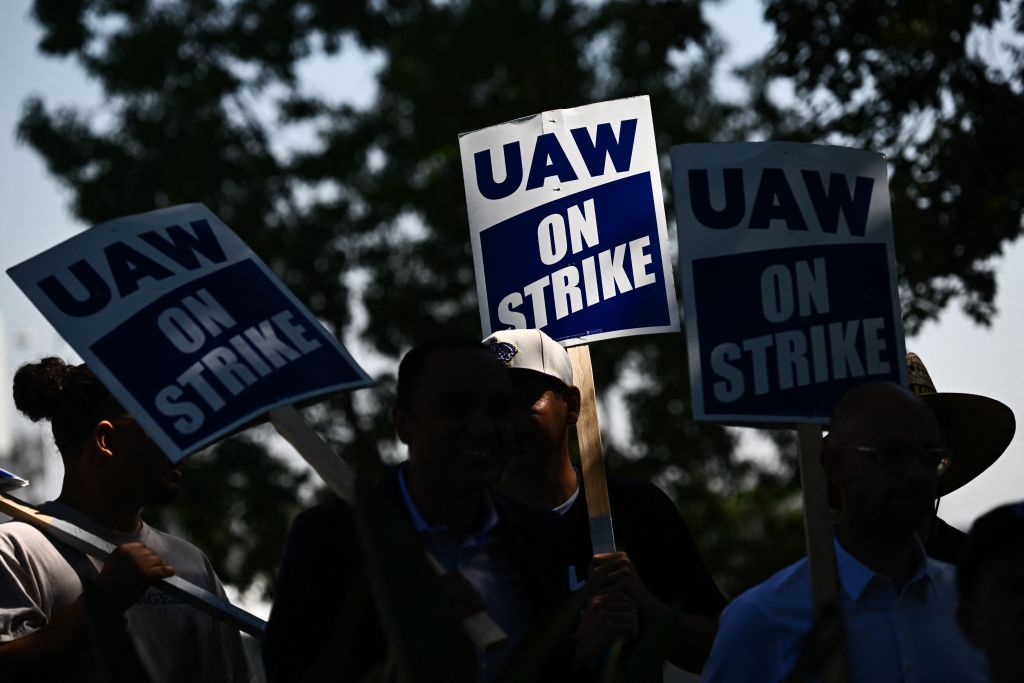 TOPSHOT-US-AUTOMOBILE-UNIONS-STRIKE