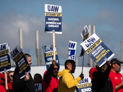 United Auto Workers Go On Strike After Contract Talks Break Down