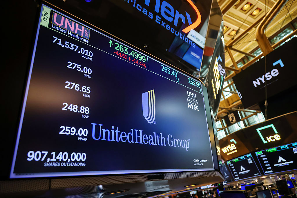 Traders At The New York Stock Exchange As US Stocks Slump