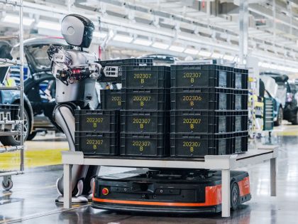 UBTech's New Humanoid Robot On Duty At Zeekr 5G Smart Factory