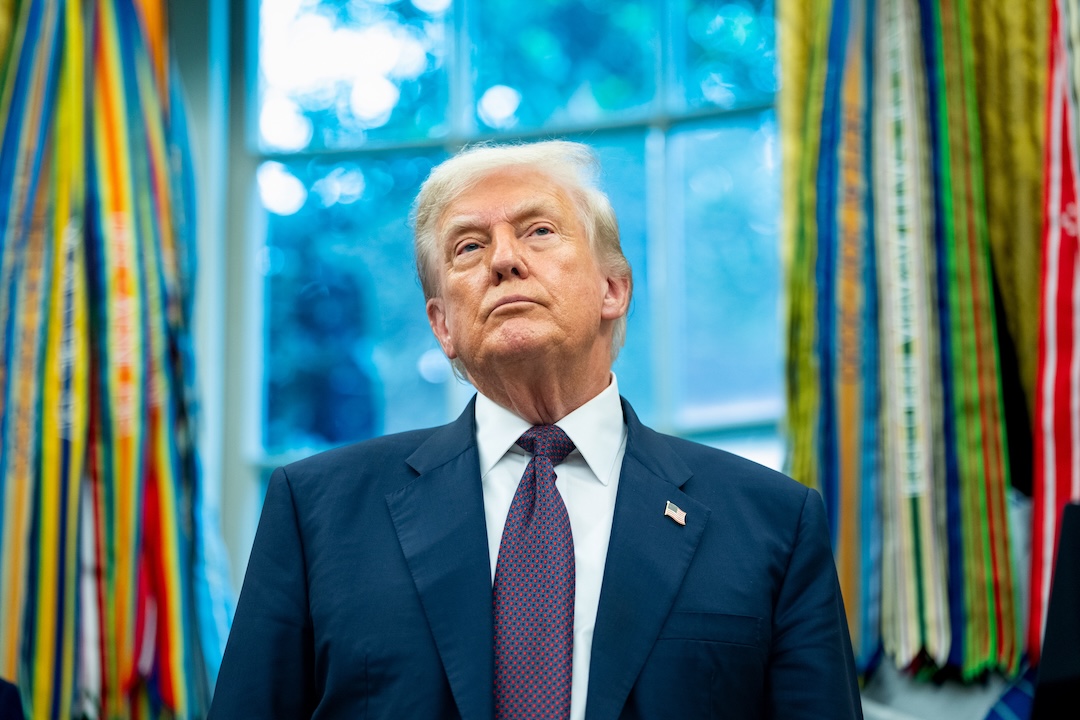 Trump, Apple Announce Fresh $100 Billion US Investment